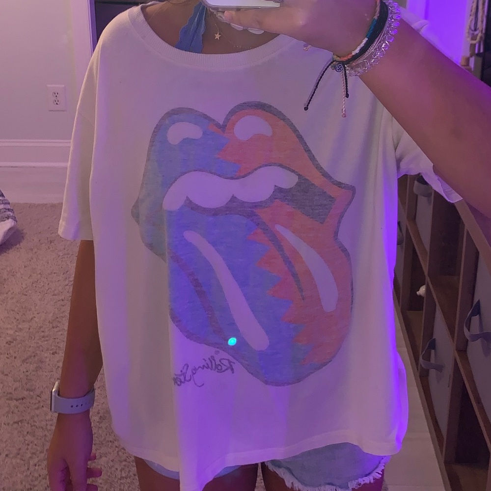 cute american eagle rolling stone t-shirt